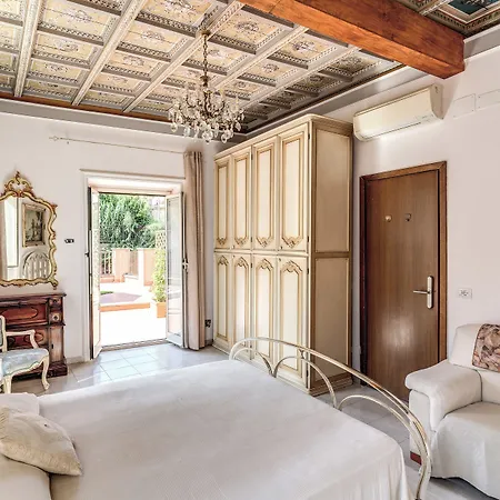 Alberici בית הארחה